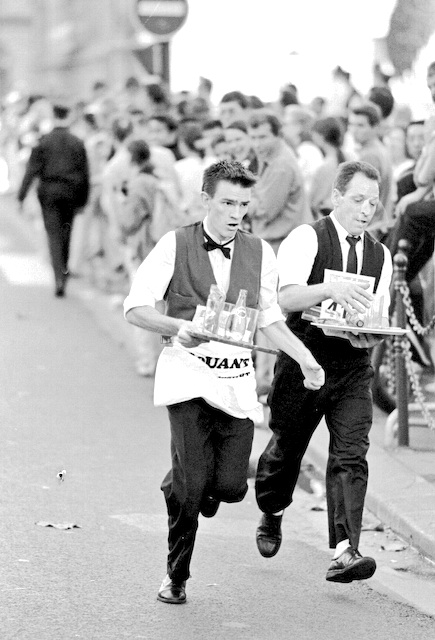 Parisian waiters' race