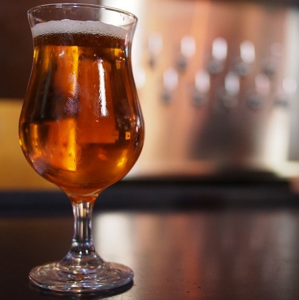 The 14 Best Beer Bars in Los Angeles for Angelenos Who Love Craft Brews